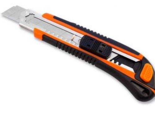 Как запилить потолочный плинтус наружный угол. Необходимые материалы 02 Как запилить потолочный плинтус наружный угол. Необходимые материалы 02