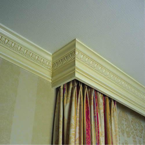 Как приклеить потолочный плинтус перед карнизом. Поклейка потолочного плинтуса: на клей, шпаклевку или герметик