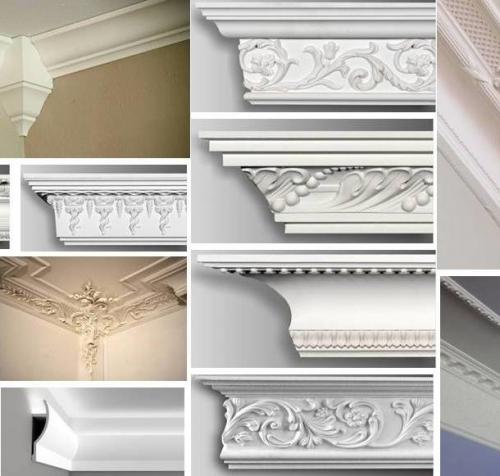 Как правильно клеить потолочный плинтус на обои или на стену. Как наклеить плинтус на радиус или изгиб?