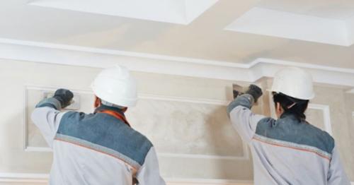 Как наклеить потолочный плинтус на обои. Когда галтель можно крепить на обои? 24