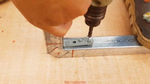 Как согнуть профильную трубу 20х20 под 90 градусов. Процесс идеального изгиба профильной квадратной трубы под прямым углом