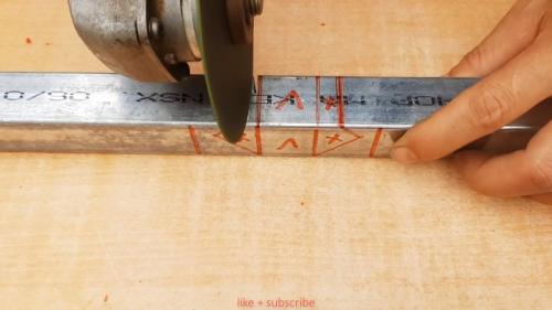 Как согнуть профильную трубу 20х20 под 90 градусов. Процесс идеального изгиба профильной квадратной трубы под прямым углом