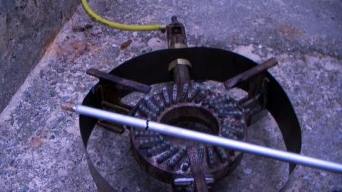 Как согнуть трубу подручными средствами. Технология гибки труб