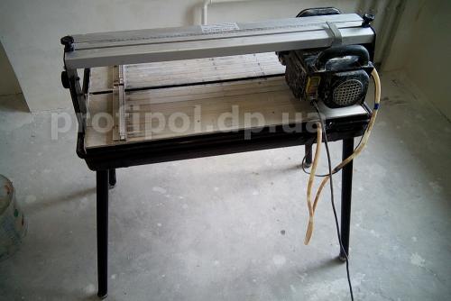 Как сделать угол 45 градусов на плитке. Чем можно сделать заусовку плитки под 45 градусов?