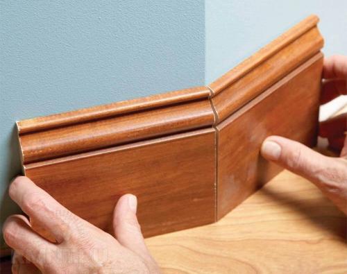 Как стыковать напольный плинтус в углах. Как правильно стыковать углы напольного плинтуса