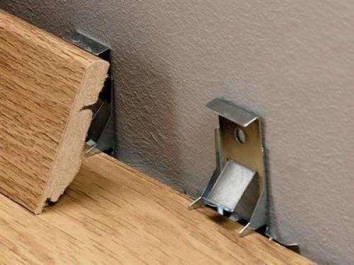 Монтаж плинтуса МДФ на планку. Особенности монтажа плинтусов МДФ