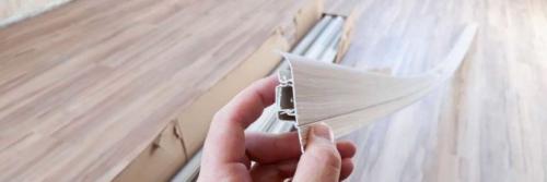 Как сделать внутренний угол на деревянном плинтусе. Как и чем резать пластиковый плинтус