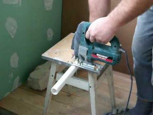 Как разрезать полипропиленовую трубу вдоль ровно. Требуемые инструменты