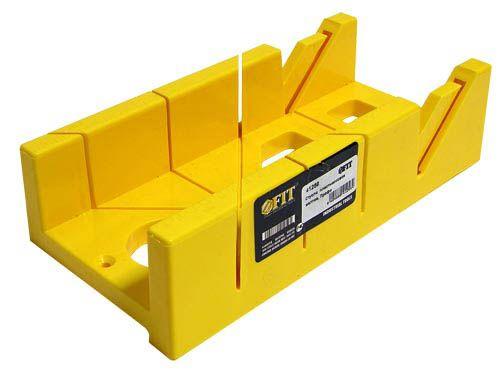 Как вырезать угол на потолочном плинтусе ровно. Как правильно вырезать угол на потолочном плинтусе. Ровно и без мучений 08 Как вырезать угол на потолочном плинтусе ровно. Как правильно вырезать угол на потолочном плинтусе. Ровно и без мучений 08