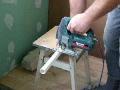 Чем резать пластиковые трубы для водопровода. Как резать пластиковые трубы 02