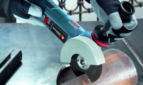 Как правильно резать болгаркой на себя или от себя. И еще раз, почему правильно резать болгаркой искрами на себя