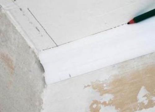 Как сделать внешний угол потолочного плинтуса. Потолочный плинтус –, как сделать угол?