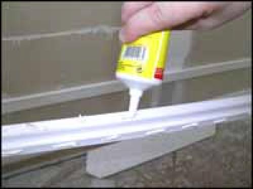 Стыковка плинтуса из дюрополимера. Осуществляем монтаж