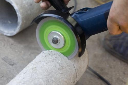 Как ровно отрезать пластиковую трубу. Как нарезать пластиковые трубы без специальных инструментов и опыта