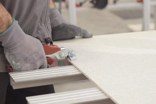 Резка крупноформатного керамогранита под 45 градусов. Резка крупноформатного керамогранита: Пошаговая инструкция 04 Резка крупноформатного керамогранита под 45 градусов. Резка крупноформатного керамогранита: Пошаговая инструкция 04