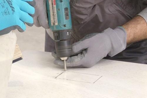 Резка крупноформатного керамогранита под 45 градусов. Резка крупноформатного керамогранита: Пошаговая инструкция 06 Резка крупноформатного керамогранита под 45 градусов. Резка крупноформатного керамогранита: Пошаговая инструкция 06