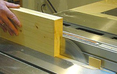 Как распилить доску вдоль ручной циркуляркой. Распилить доски