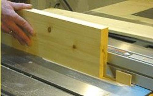 Как распилить доску вдоль ручной циркуляркой. Распилить доски