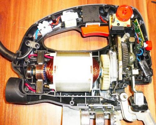 Как убрать люфт штока электролобзика. Устройство