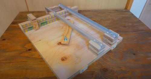 Приспособы для циркулярки своими руками. Как из ручной дисковой пилы сделать торцовочную пилу с протяжкой