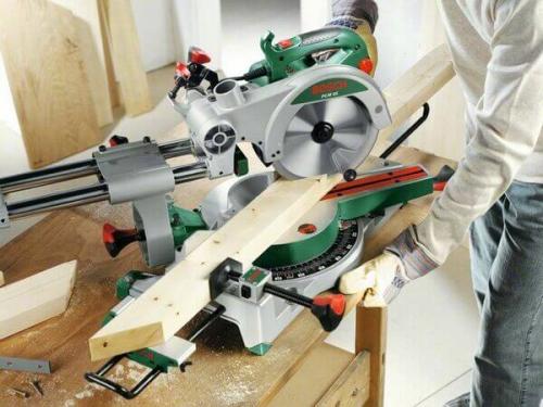 Лучшая торцовочная пила для установки дверей. ТОП-10 лучших торцовочных пил с протяжкой: рейтинг 2022-2023 года и как выбрать инструмент по дереву + отзывы покупателей