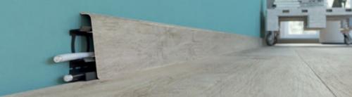 Какой плинтус лучше выбрать для пола. По способу крепления к стене и наличию кабель-канала делятся на виды: 01 Какой плинтус лучше выбрать для пола. По способу крепления к стене и наличию кабель-канала делятся на виды: 01