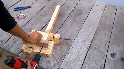 Угловая струбцина своими руками. Изготавливаем угловую струбцину пошагово