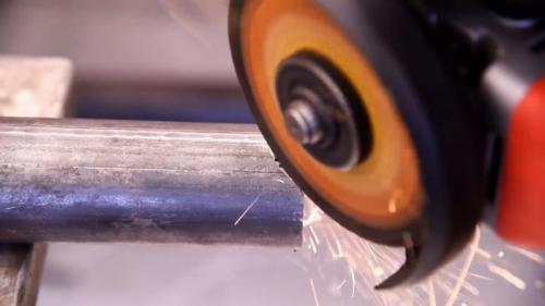 Как сварить две трубы т образно. Процесс подготовки и соединения труб