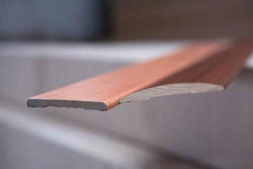 Как верно обрезать наличник на дверь под 45 градусов. Подрезка «по месту» 09 Как верно обрезать наличник на дверь под 45 градусов. Подрезка «по месту» 09