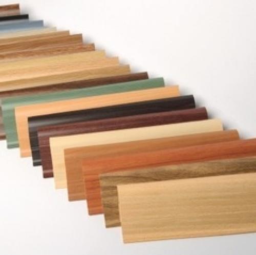 Виды плинтусов для линолеума. Как подобрать плинтус к линолеуму и другим напольным покрытиям?