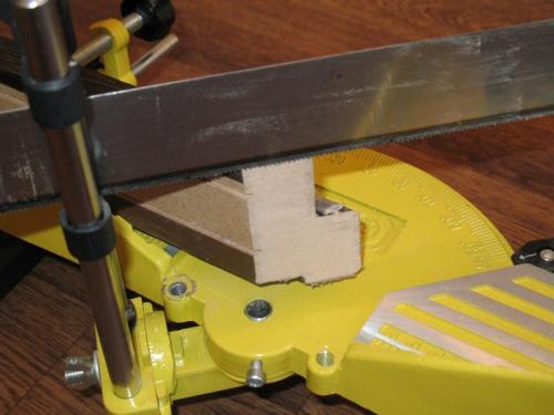 Запил дверной коробки под 90 градусов. Сборка дверной коробки