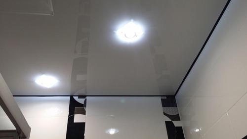 Вместо плинтуса на натяжной потолок. Натяжной потолок без плинтуса – подробно про плюсы и минусы