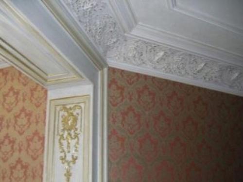 Чем заменить плинтус потолочный. Разновидности декоративного каната 11