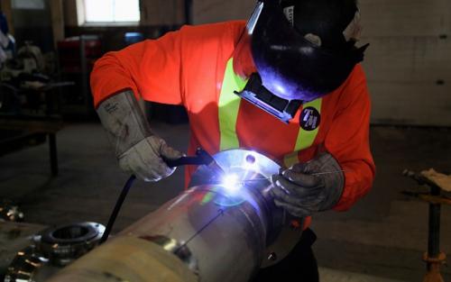 Правильная последовательность сварки профильных труб. Способы, которые позволяют не допустить прожоги при сварке профильной трубы 01