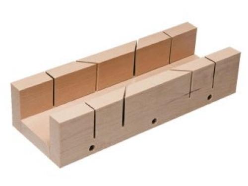 Стусло или торцовка для ручной циркулярной пилы.. Прецизионное поворотно-наклонное профессиональное стусло 550 — 600 мм. 17 Стусло или торцовка для ручной циркулярной пилы.. Прецизионное поворотно-наклонное профессиональное стусло 550 — 600 мм. 17