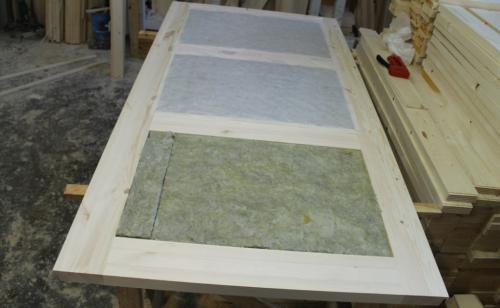 Как сделать дверную коробку в сарай. Как можно сделать дверь из досок своими руками: подробная инструкция