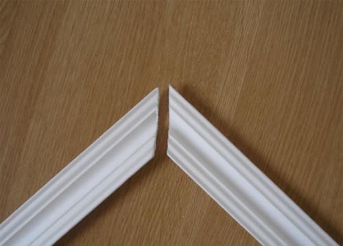 Как правильно обрезать потолочный плинтус своими руками. Потолочный плинтус — галтель 02 Как правильно обрезать потолочный плинтус своими руками. Потолочный плинтус — галтель 02