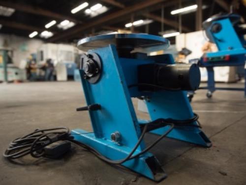 Кондуктор для сварки заготовок под разными углами. В помощь сварщику: 8 магнитных кондукторов, которые можно сделать своими руками 10 Кондуктор для сварки заготовок под разными углами. В помощь сварщику: 8 магнитных кондукторов, которые можно сделать своими руками 10