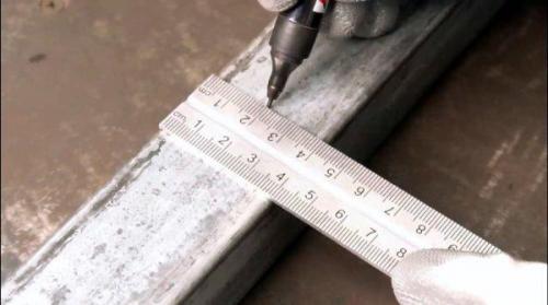 Как отрезать трубу под 45 градусов болгаркой. Как выполняется резка профильной трубы