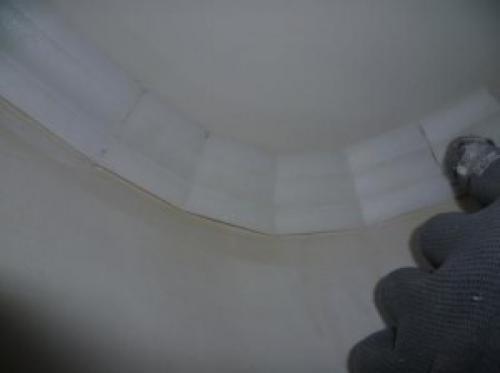 Как отрезать потолочный плинтус, если углы не 90 градусов. Как резать плинтус, если углы не прямые