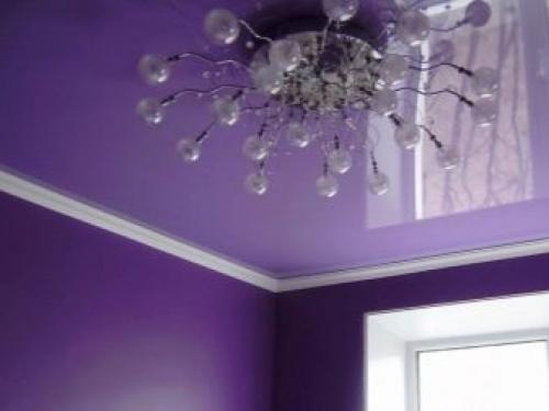 Полиуретановый багет на натяжном потолке. Зачем нужен плинтус 14 Полиуретановый багет на натяжном потолке. Зачем нужен плинтус 14