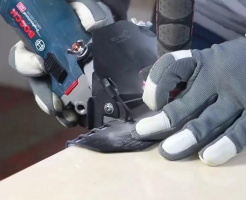 Как запилить плитку под 45 градусов болгаркой. Резка плитки болгаркой