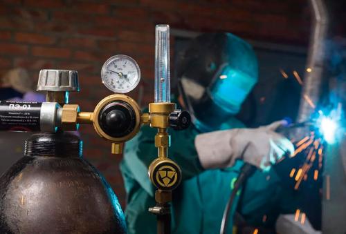 Особенности сварки инвертором профильной трубы. Особенности сварки профильных труб 05 Особенности сварки инвертором профильной трубы. Особенности сварки профильных труб 05