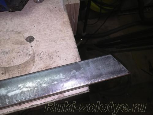 Резка профильной трубы своими руками болгаркой. Подготовка к работе болгаркой по металлу 07 Резка профильной трубы своими руками болгаркой. Подготовка к работе болгаркой по металлу 07