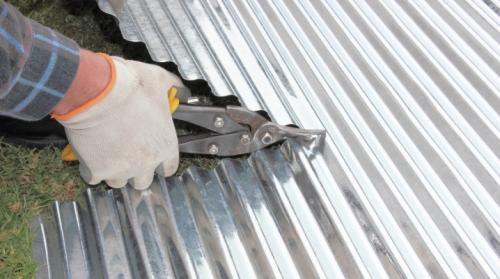 Как резать профнастил ножницами. Ножницы для резки профлиста