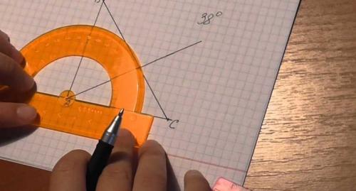Как отпилить наличник под 45 градусов без стусла. Как отрезать наличник под 45 градусов без стусла